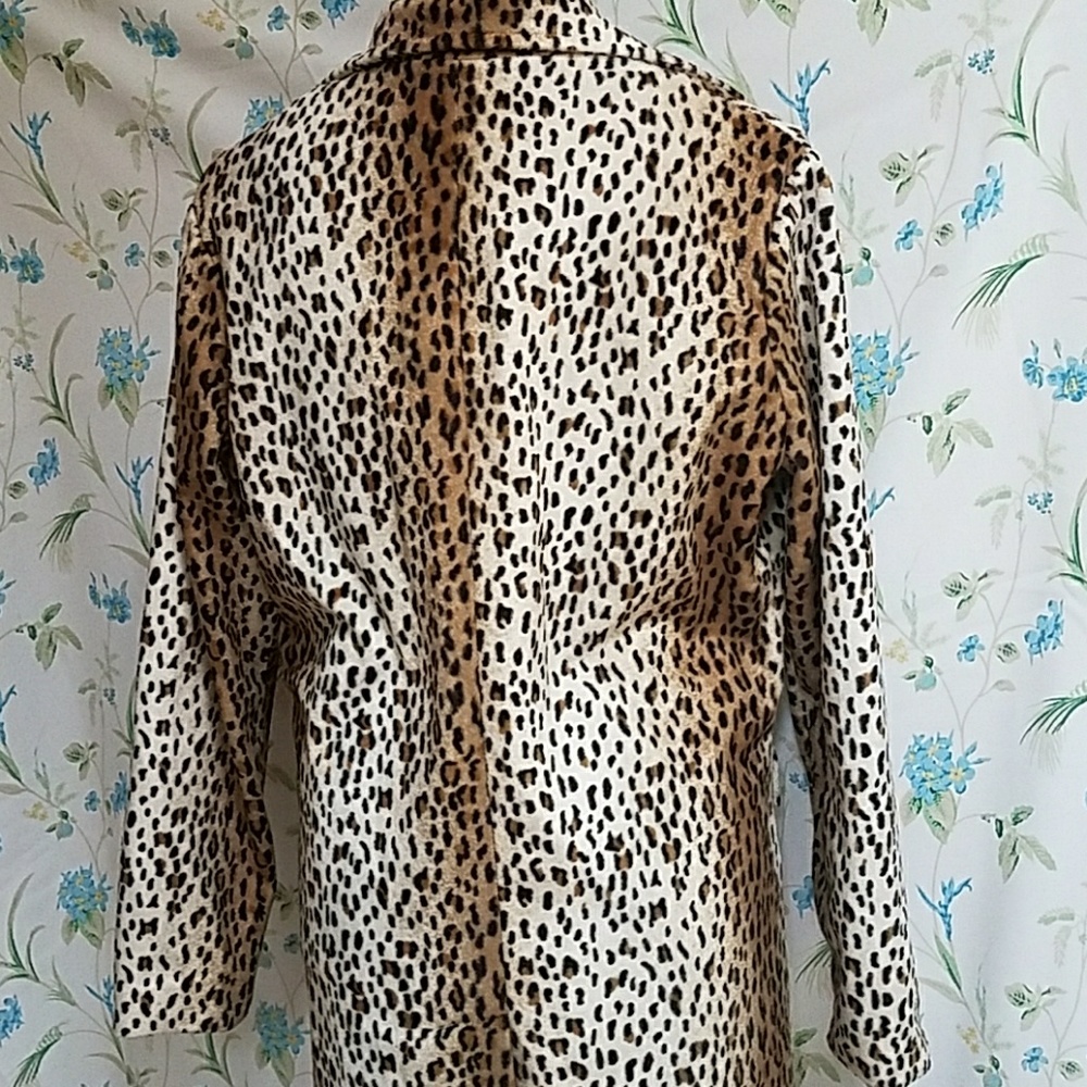 Icon Jacket - image 3